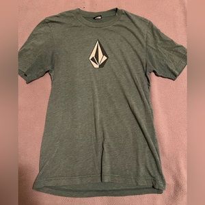 Volcom t shirt